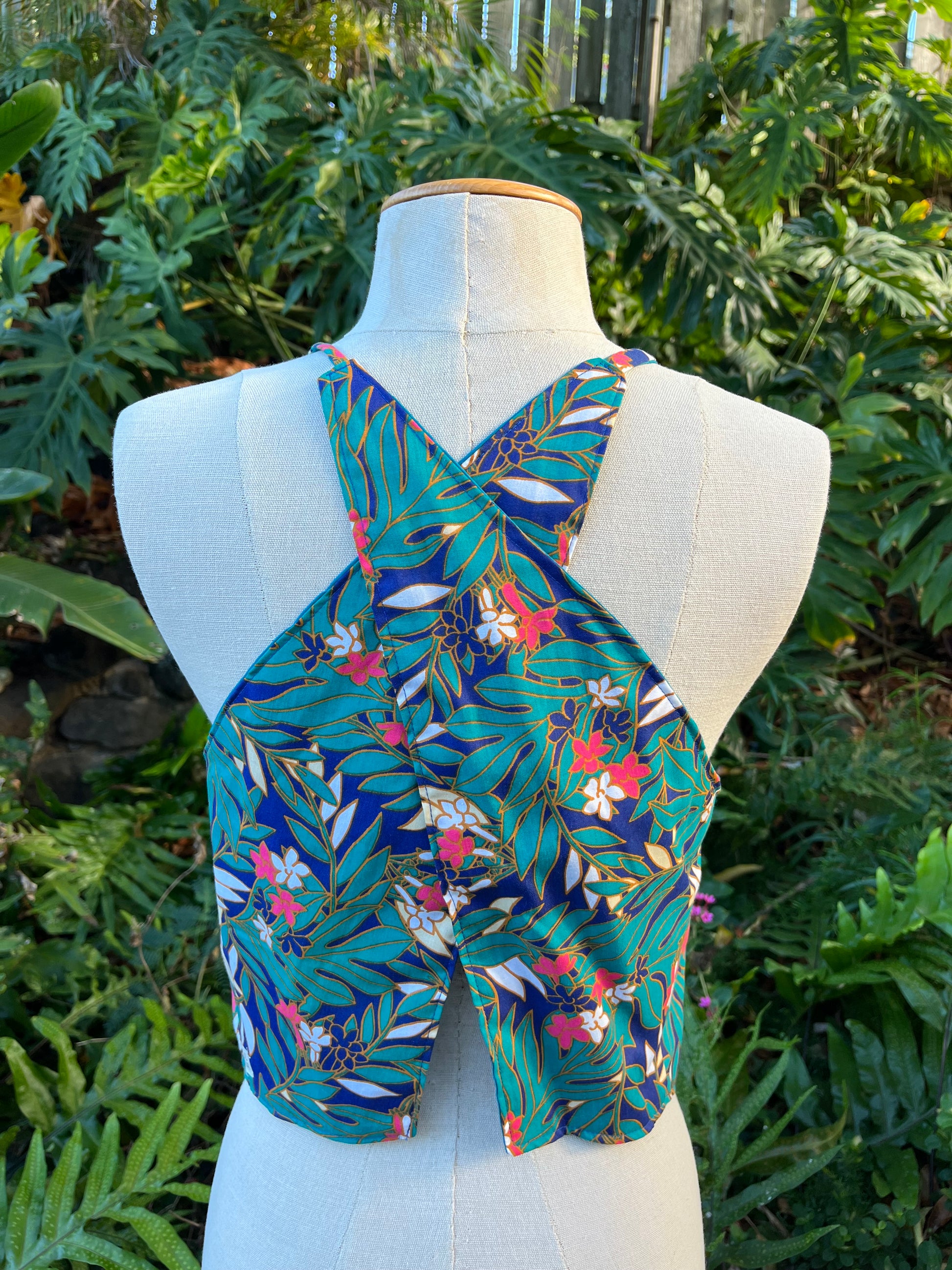 Reversible X Back Top - Size 12 - Aqua Aromatics