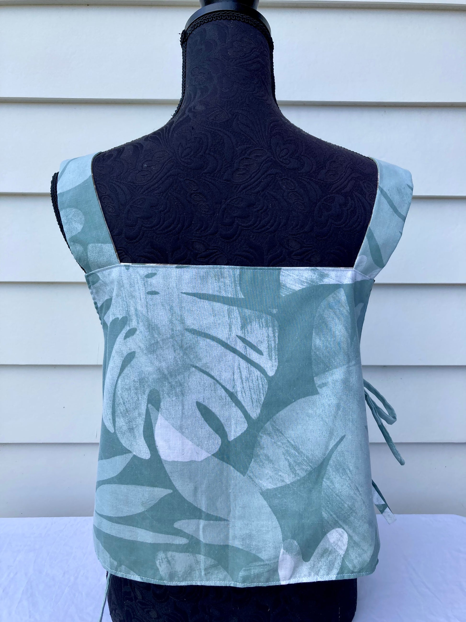 Reversible Side Tie Tank Top - Size 10 - Rainforest