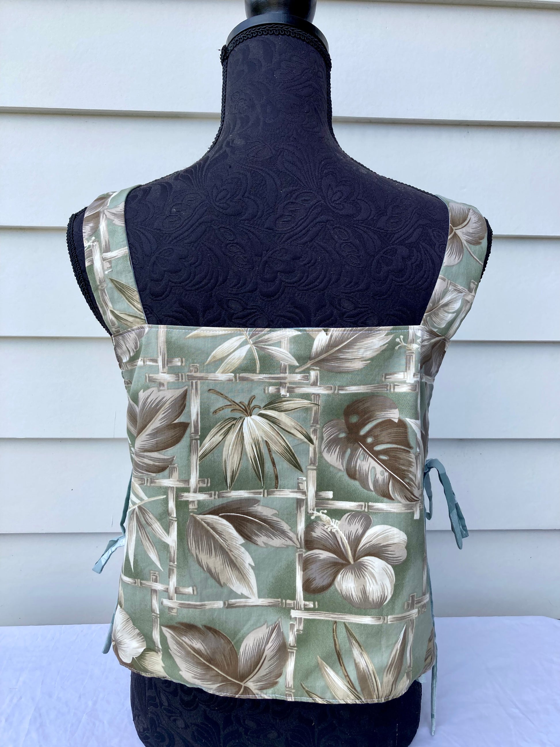 Reversible Side Tie Tank Top - Size 10 - Rainforest