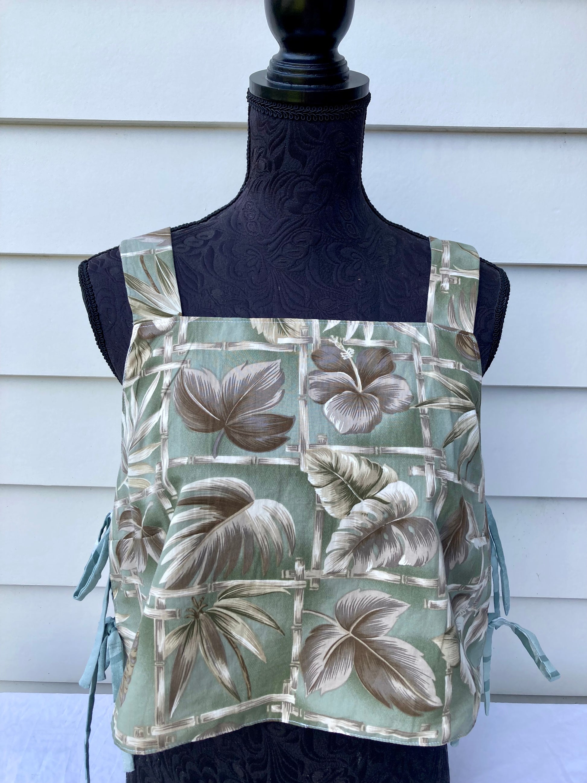 Reversible Side Tie Tank Top - Size 10 - Rainforest
