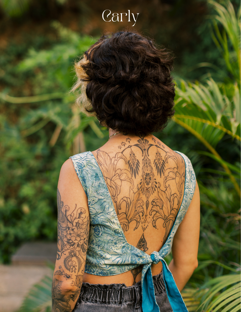 Reversible V Back Top - Small - Plumeria and Palms