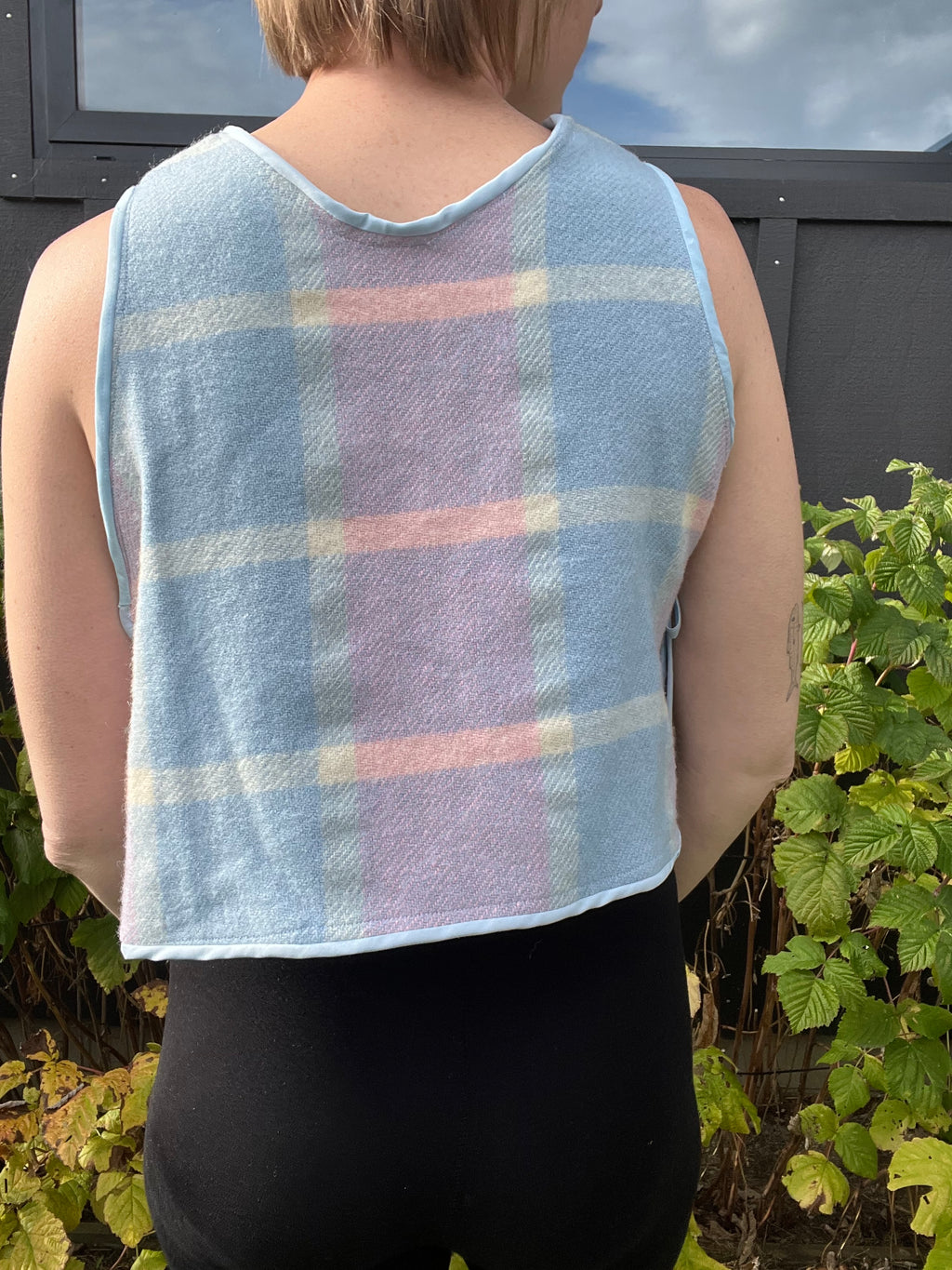 Side Tie Top - Large - Baby Blues