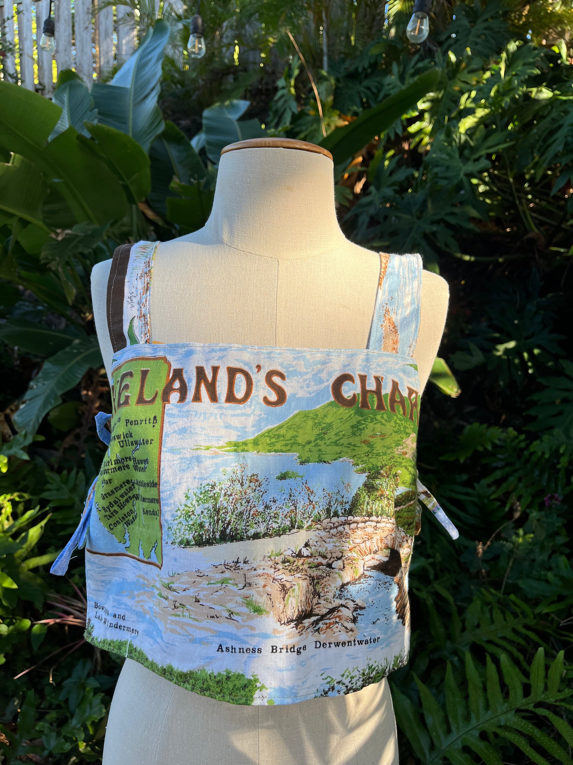Throw on the Towel - Size 4 - The Wild West of England Tea Towel Top